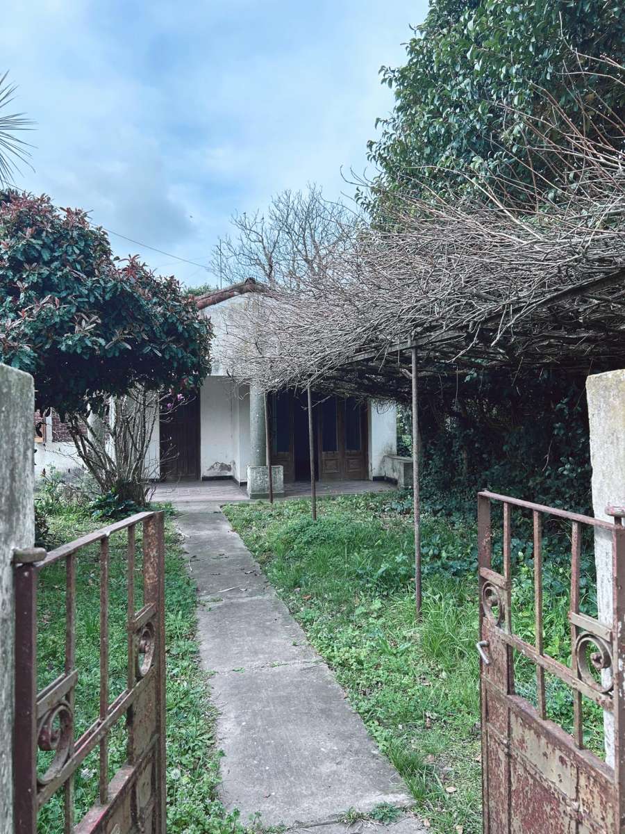 Excelente Terreno en Magdalena en Venta · 596 m² de lote · dueño directo · 3 dorm · 6 ambientes - Imagen 1