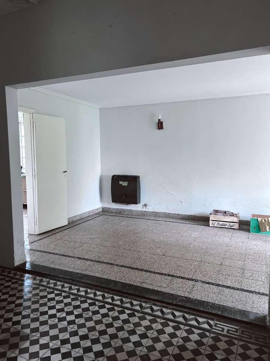 Casa En Venta A Refaccionar Con Gran Potencial - Casa en Venta en Magdalena con 3 dorm., 6 amb., 160 m2 cubiertos y 596 m2 totales - imagen 14