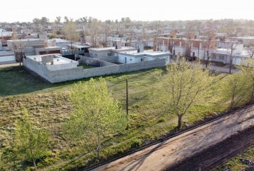 Terreno en Venta en Villa Nueva con frente 17,4 m y largo 28 m - Imagen 2