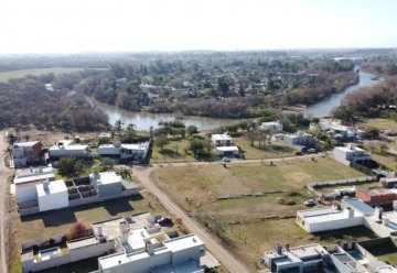 Terreno en Venta en Villa Nueva con frente 5.350 m y largo 12 m - Imagen 2