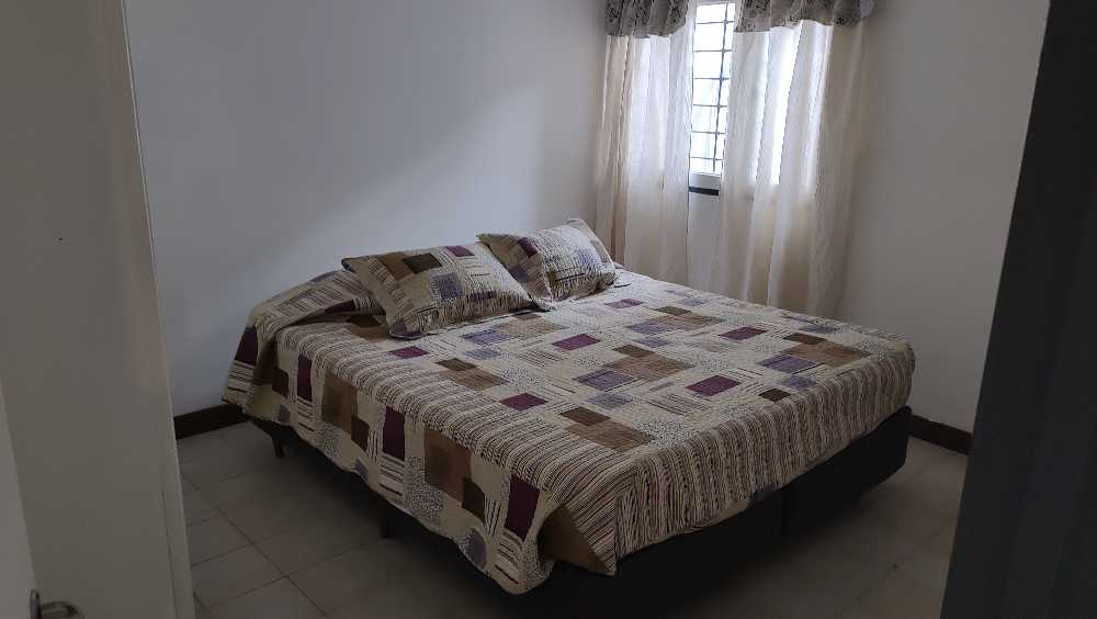 Terreno en Venta en Godoy Cruz con · 100 m² de lote · dueño directo · 3 dorm · 6 ambientes - Imagen 4
