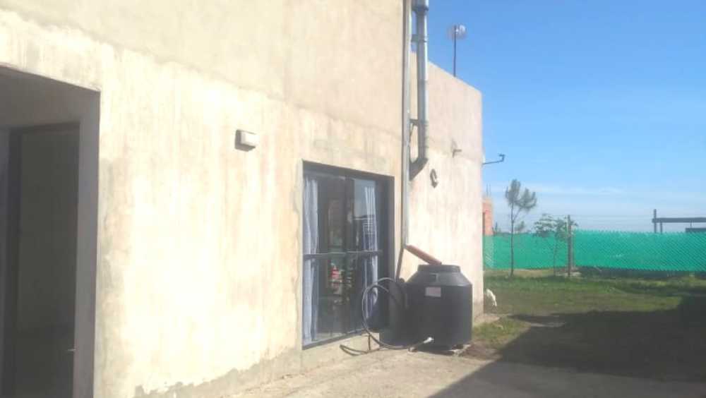 Casa En Venta En Los Talas Berisso 2 Dormitorios - Casa en Venta en Berisso con 2 dorm., 3 amb., 88 m2 cubiertos y 180 m2 totales - imagen 6