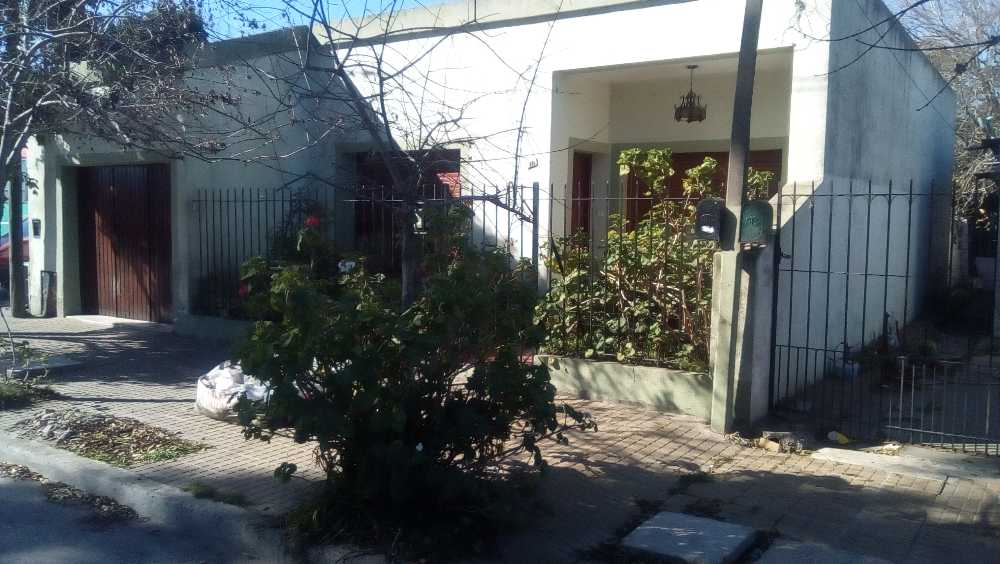 10 GILBERTO GAGGINO e/CORRIENTES Y SAN LUIS, Ensenada
