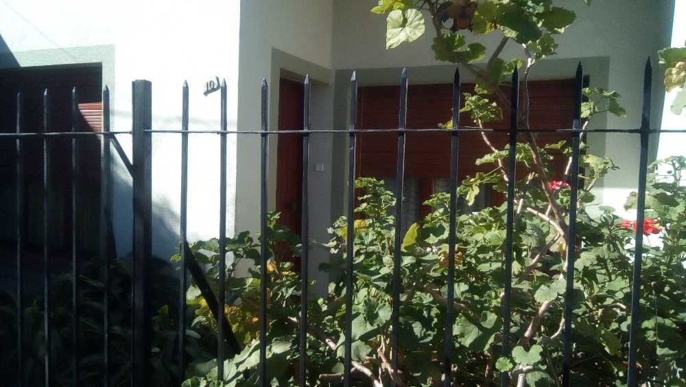 Casa disponible para la en Venta en Ensenada · dueño directo · 3 dorm · cochera · 240 m² de lote - Imagen 2
