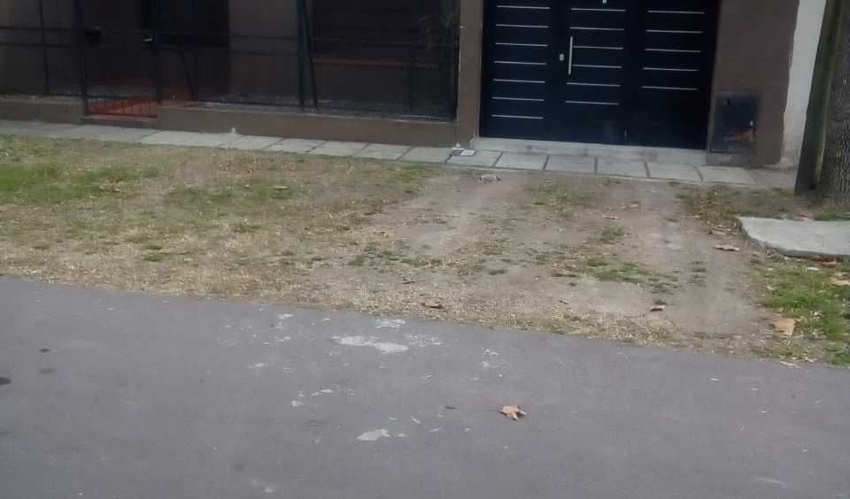 Vendemos Casa 5 Ambientes En Ensenada Barrio Primavera (campamento) - Casa en Venta en Ensenada con 2 dorm., 5 amb. y 95 m2 cubiertos - imagen 2