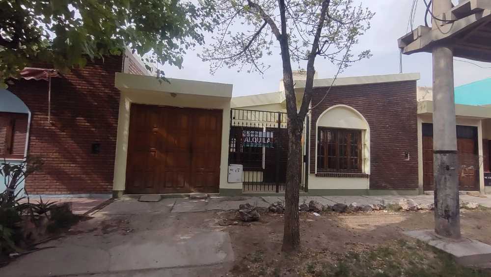 Perón 115, Las Heras