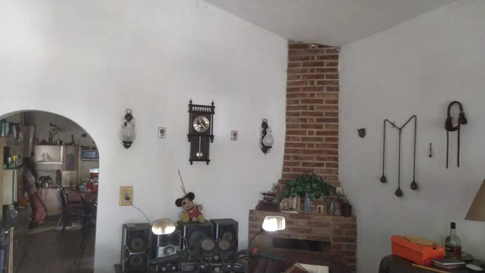 Casa única en Córdoba en Venta · dueño directo · 2 dorm · 5 ambientes · 3 cocheras - Imagen 3