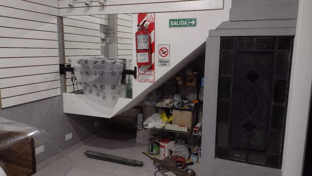 En Recoleta, Local en Venta · dueño directo · 3 ambientes - Imagen 2