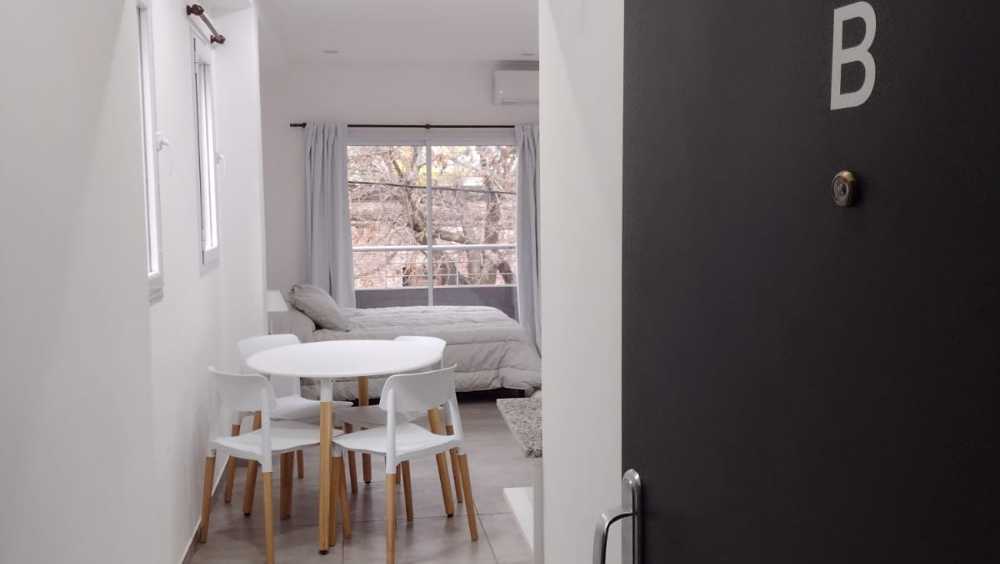 Casa disponible en Lobos · dueño directo · No tiene dorm · 1 ambientes - Imagen 2