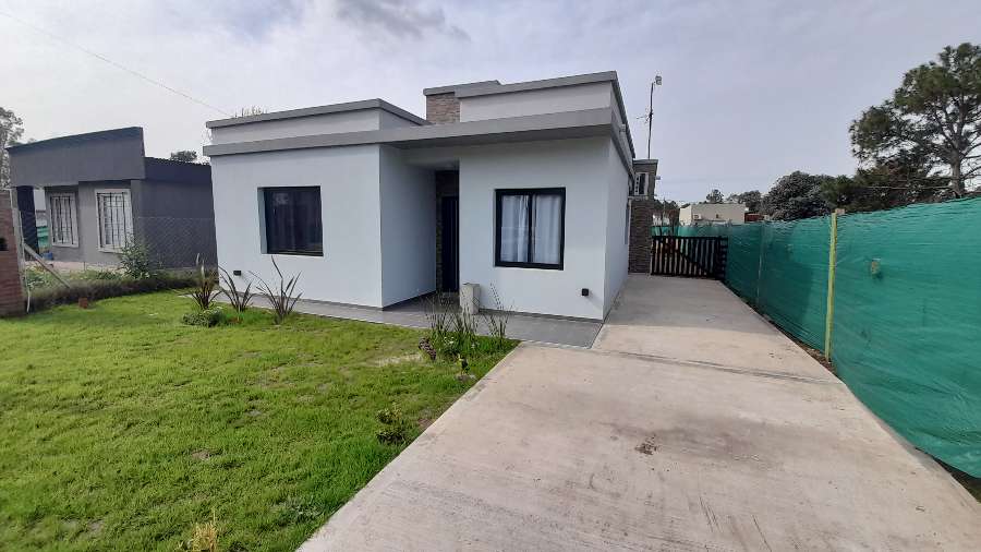Casa en Venta en Pilar, · barrio privado · dueño directo · 3 dorm · 2 cocheras - Imagen 1