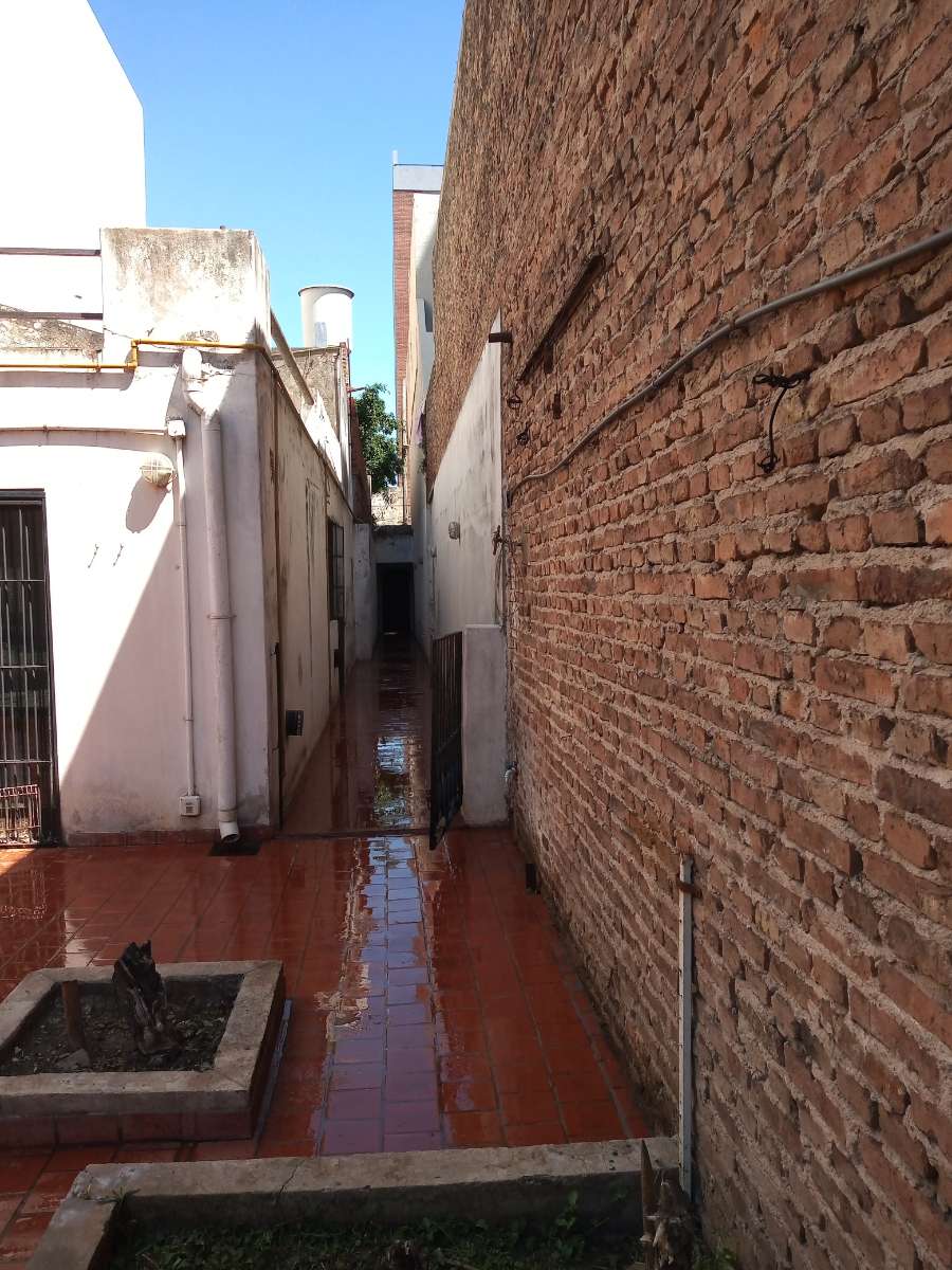 Dueo Directo Vende Casa Tipo Ph En El Centro De Santos Lugares Zona Residencial - Casa en Venta en Santos Lugares con 1 dorm., 3 amb., 120 m2 cubiertos y 223 m2 totales - imagen 6