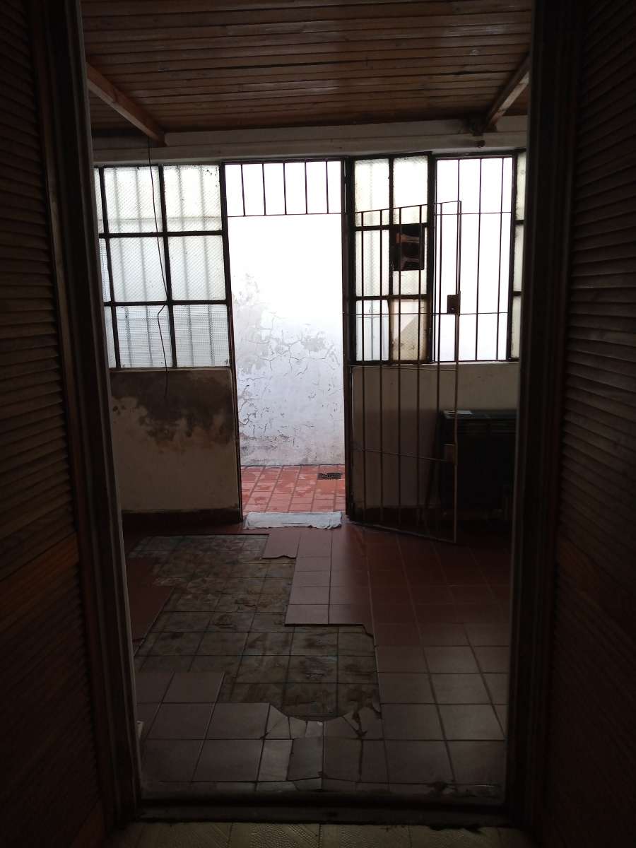 Dueo Directo Vende Casa Tipo Ph En El Centro De Santos Lugares Zona Residencial - Casa en Venta en Santos Lugares con 1 dorm., 3 amb., 120 m2 cubiertos y 223 m2 totales - imagen 10