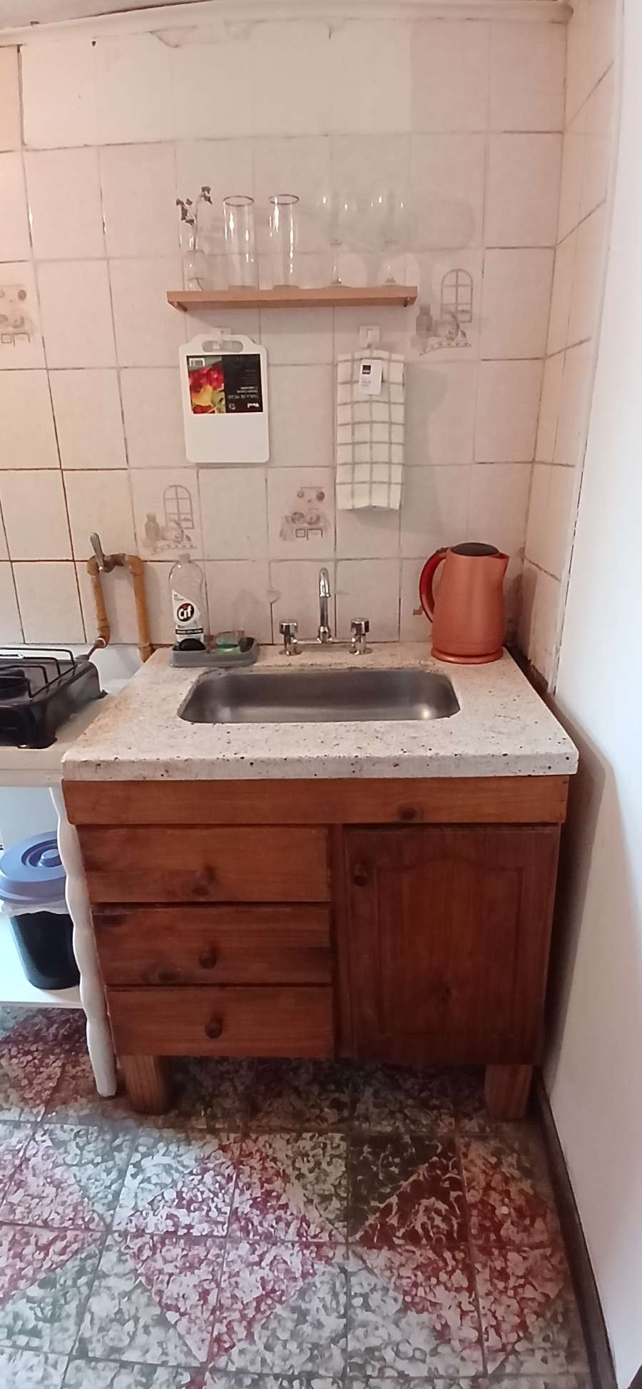 Departamento Interno Para Una Persona Sola (sin Excepcin). - Departamento en Alquiler en Godoy Cruz con 1 dorm., 2 amb. y 20 m2 cubiertos - imagen 11