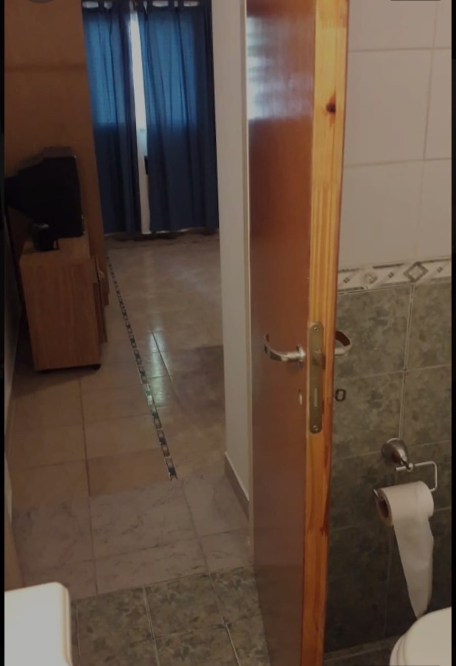 Local único en Balvanera en Venta · dueño directo · No tiene dorm · 1 ambientes · 36 m² de lote - Imagen 3