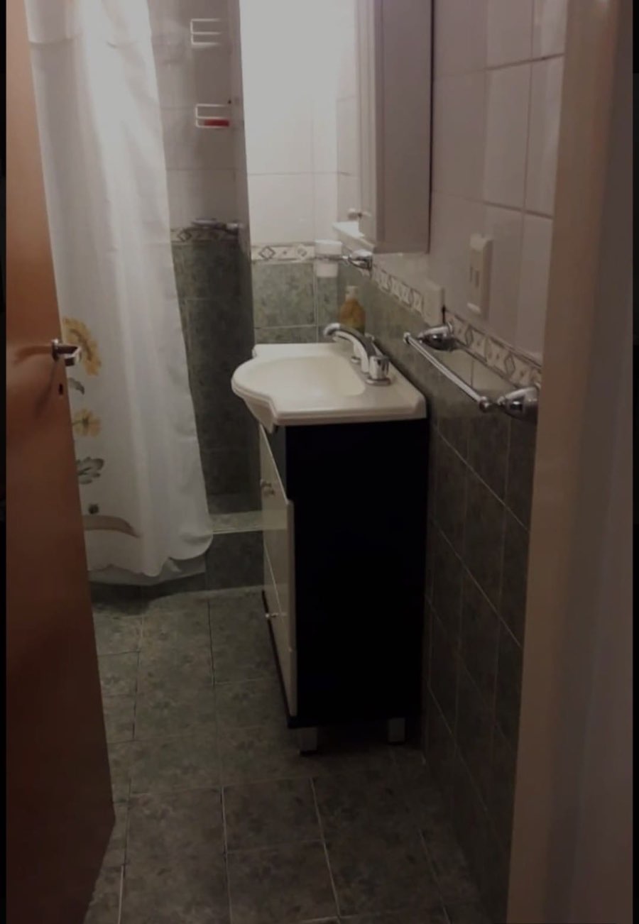 Local único en Balvanera en Venta · dueño directo · No tiene dorm · 1 ambientes · 36 m² de lote - Imagen 1