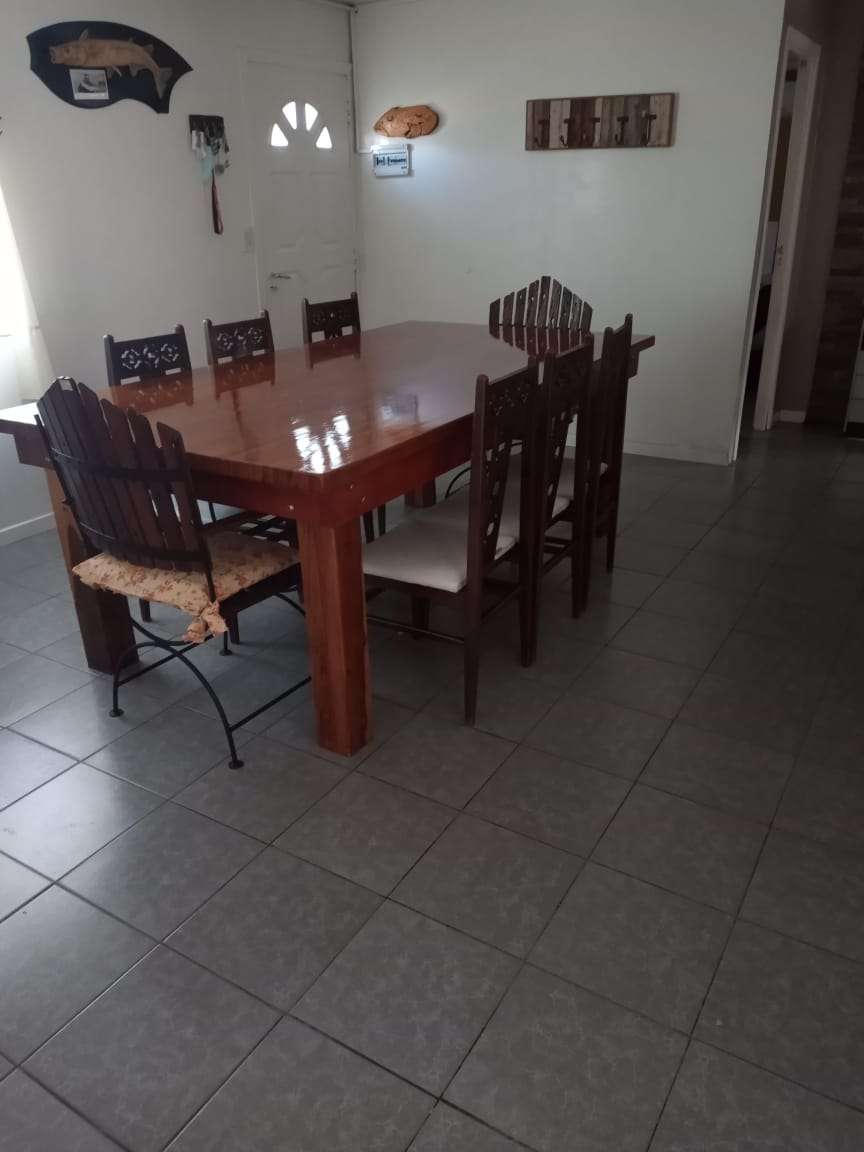 Casa Alquiler Temporario Monte Hermoso - Casa en Temporario en Monte Hermoso con 4 dorm., 2 amb., 200 m2 cubiertos y 200 m2 totales - imagen 7