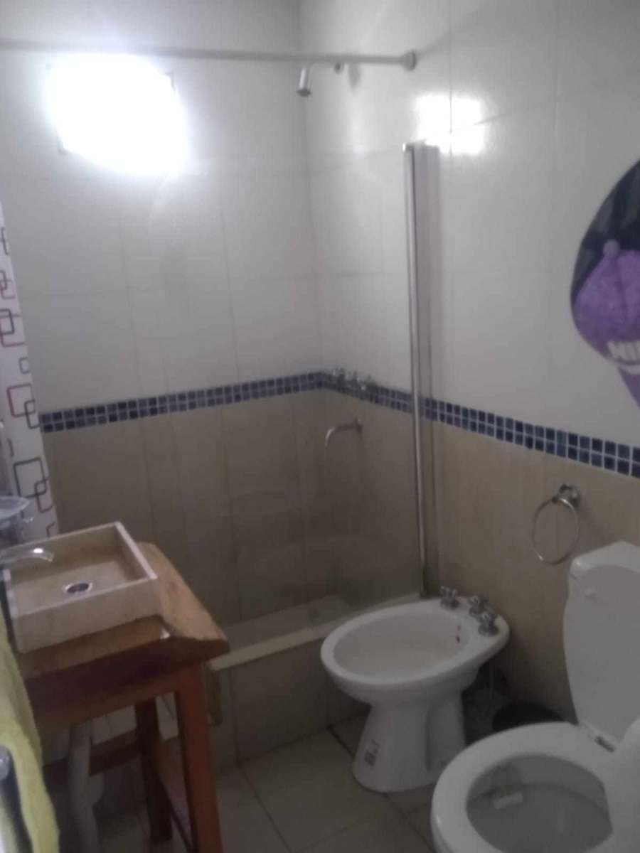 Casa Alquiler Temporario Monte Hermoso - Casa en Temporario en Monte Hermoso con 4 dorm., 2 amb., 200 m2 cubiertos y 200 m2 totales - imagen 9