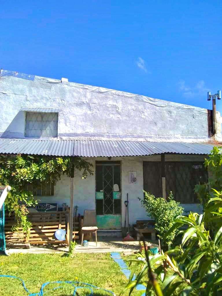 Casa en General Rodriguez: en Venta · dueño directo · 4 o más dorm · 2 cocheras · 300 m² de lote - Imagen 2