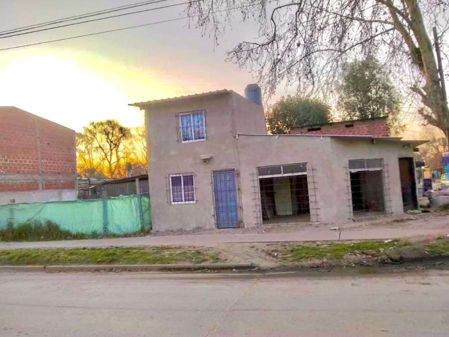 Local en Venta en General Rodriguez · dueño directo · 3 ambientes - Imagen 1