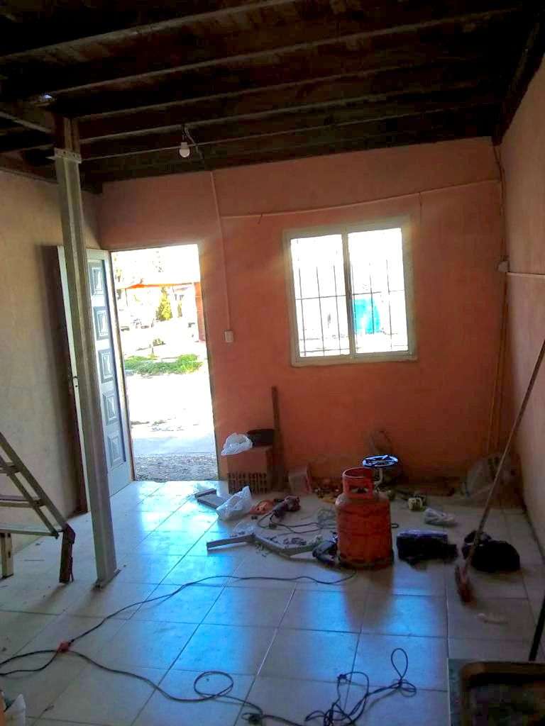 Oportunidad! Local Y Duplex En Zona Comercial Oeste De Bs. As. Tambien Permuto - Local en Venta en General Rodriguez con 33 m2 cubiertos - imagen 8