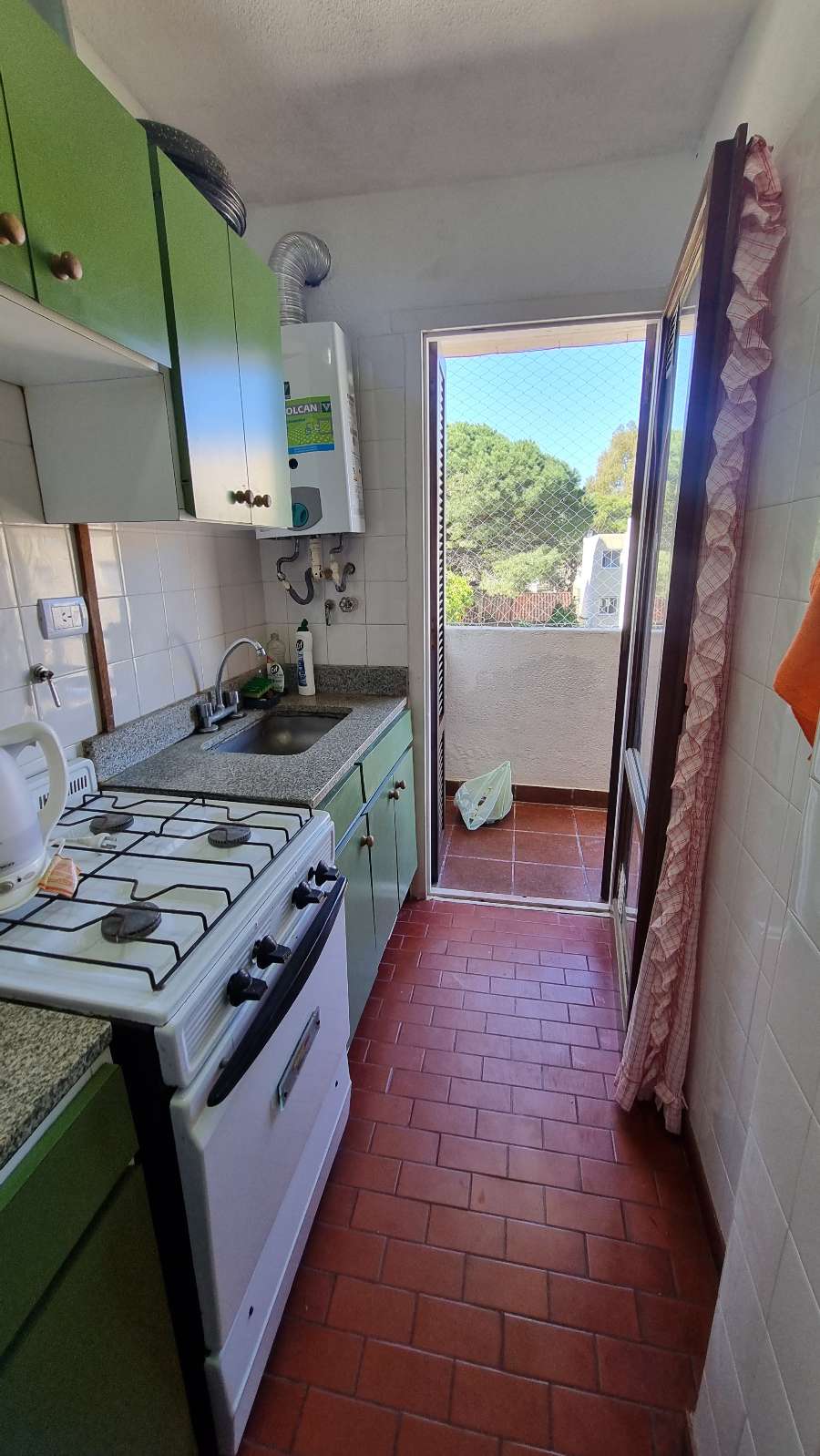Hermoso Departamento En San Bernardo A 500 Metros Del Mar. Comedor Amoblado Con Muebles De Algarrobo - Departamento en Venta en San Bernardo con 1 dorm., 1 amb. y 45 m2 cubiertos - imagen 11