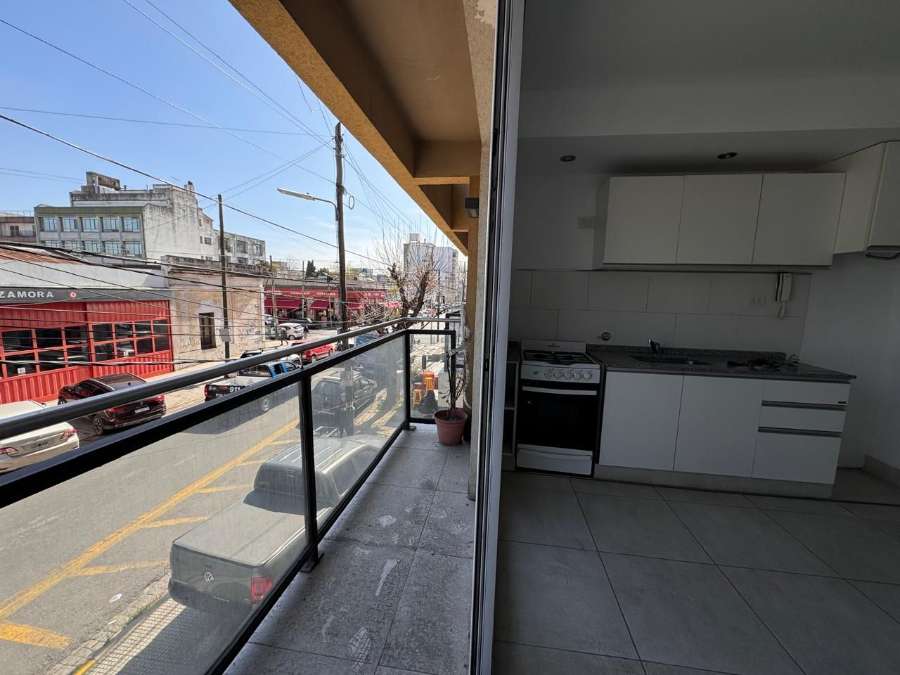 Venta De Departamento 2 Amb Con Balcon Al Frente Lomas De Zamora (opcional Cochera). Apto Crdito - Departamento en Venta en Lomas de Zamora con 1 dorm., 2 amb. y 31 m2 cubiertos - imagen 3