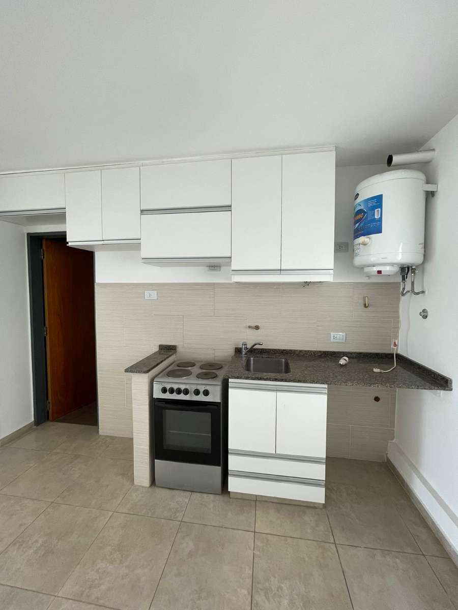 Departamento Con Balcon A Cuadras Del Nuevocentro - Departamento en Alquiler en Córdoba con 1 dorm. - imagen 3