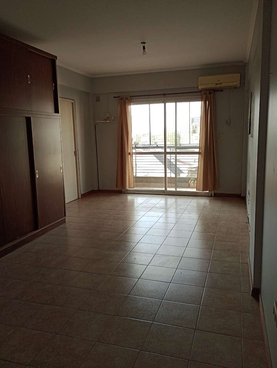 Comprar Local en Villa Pueyrredón · dueño directo · No tiene dorm · 1 ambientes · 33 m² de lote - Imagen 2