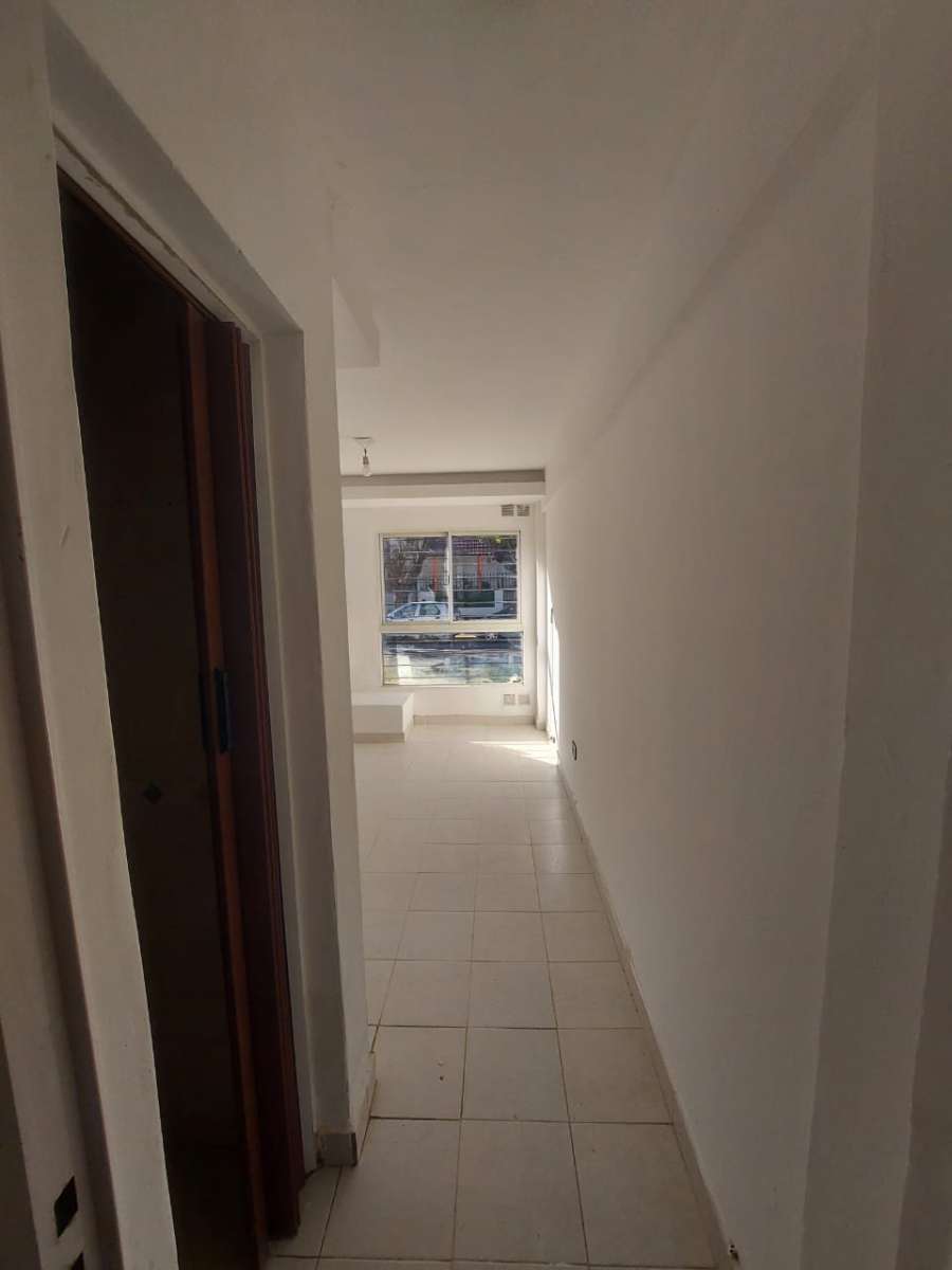 Casa en Alquiler en Paraná, · dueño directo · 1 dorm · 2 ambientes · 23 m² de lote - Imagen 3