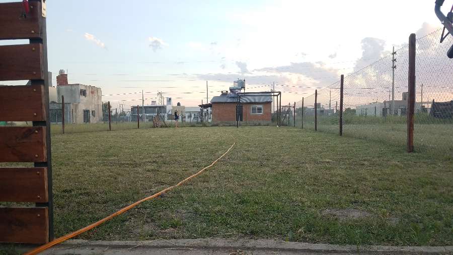 Casa en Roldan para en Venta · dueño directo · 360 m² de lote - Imagen 4