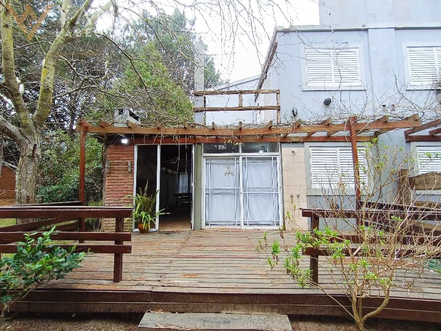 Casa Rodeada De Naturaleza - Costa Del Este 1/2 Lote Propio - Casa en Venta en Costa del Este con 4 dorm., 5 amb., 100 m2 cubiertos y 702 m2 totales - imagen 21