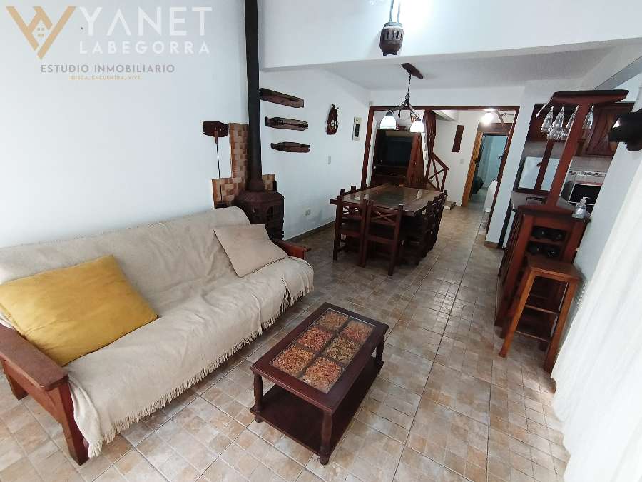 Casa Rodeada De Naturaleza - Costa Del Este 1/2 Lote Propio - Casa en Venta en Costa del Este con 4 dorm., 5 amb., 100 m2 cubiertos y 702 m2 totales - imagen 2