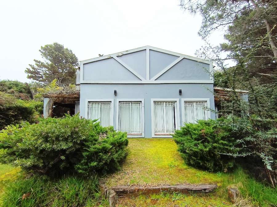 Av. Interbalnearia 463, Costa del Este