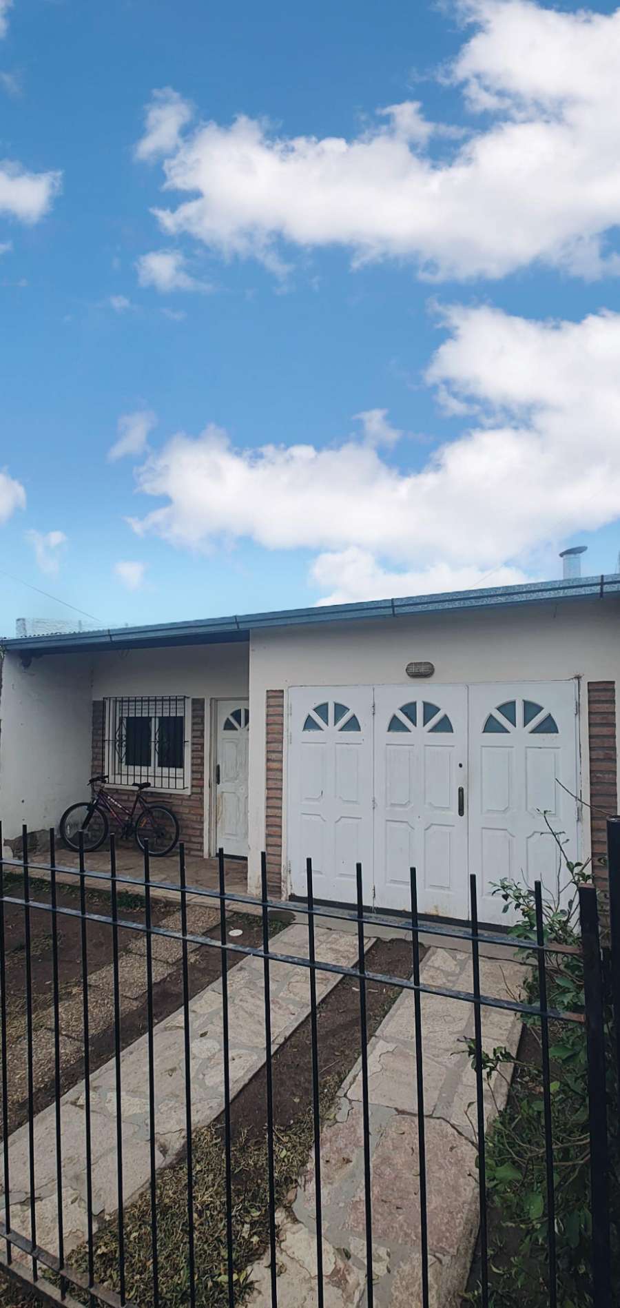 Vendo Casa + Departamento - Casa en Venta en Río Cuarto con 2 dorm. y 250 m2 totales - imagen 4