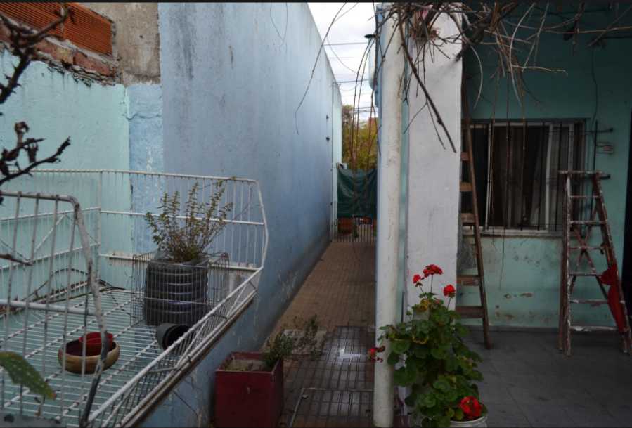 Casa En Lote De 8,66 X 40,40 (350 M2) - Casa en Venta en Lomas de Zamora con 3 dorm., 3 amb. y 350 m2 totales - imagen 11