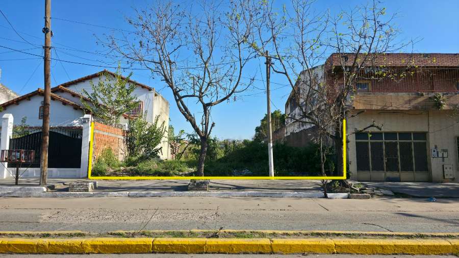 LOTE EN LAPRIDA ENTRE AZCUENAGA Y LAVALLE FAMAILLA TUCUMAN - Imagen 1
