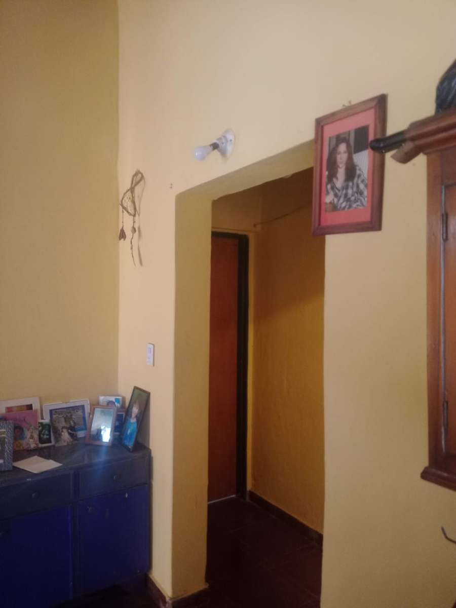 Casa y terreno con título en venta - Imagen 3