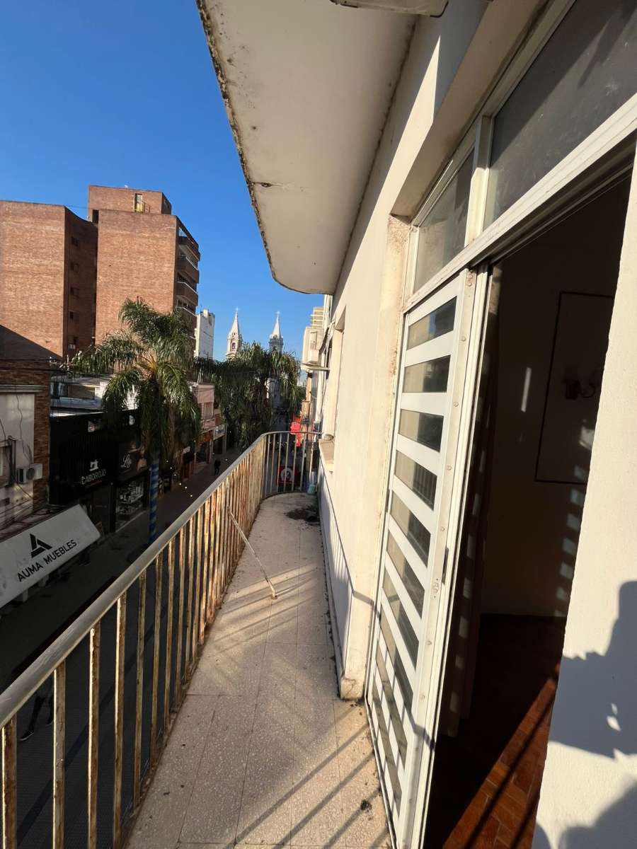 Casa única en Santa Fe en Alquiler · dueño directo · 2 dorm · 5 ambientes · 200 m² de lote - Imagen 2