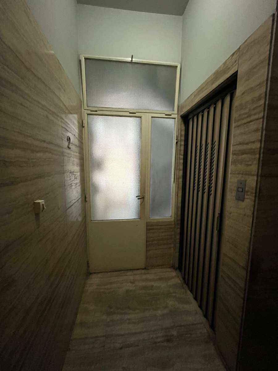 Semipiso En Alquiler. Amplio Luminoso Excelente Ubicacion Y Estado - Departamento en Alquiler en Santa Fe con 2 dorm., 5 amb. y 200 m2 cubiertos - imagen 5