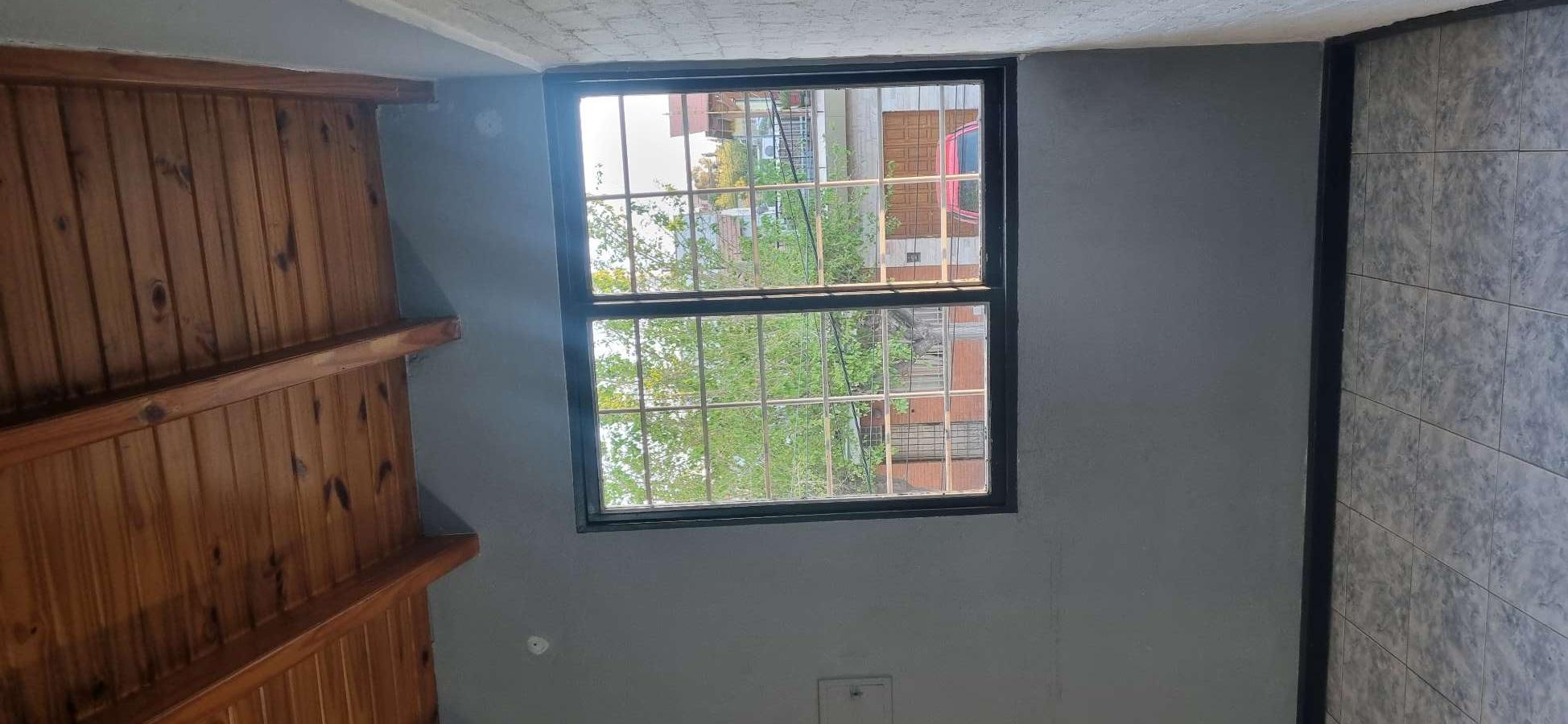 Local en Alquiler en Villa Nueva con · barrio privado · dueño directo · 2 dorm · 150 m² de lote - Imagen 3