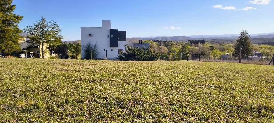 Lote En Country Carlos Paz Golf Con Hermosa Vista - Terreno en Venta en San Antonio de Arredondo con 930 m2 de terreno - imagen 11