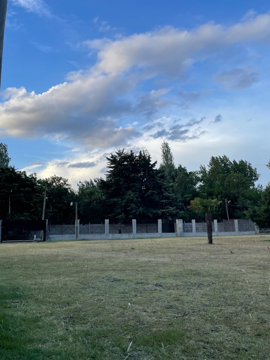 Venta casa quinta en barrio residencial - Imagen 3