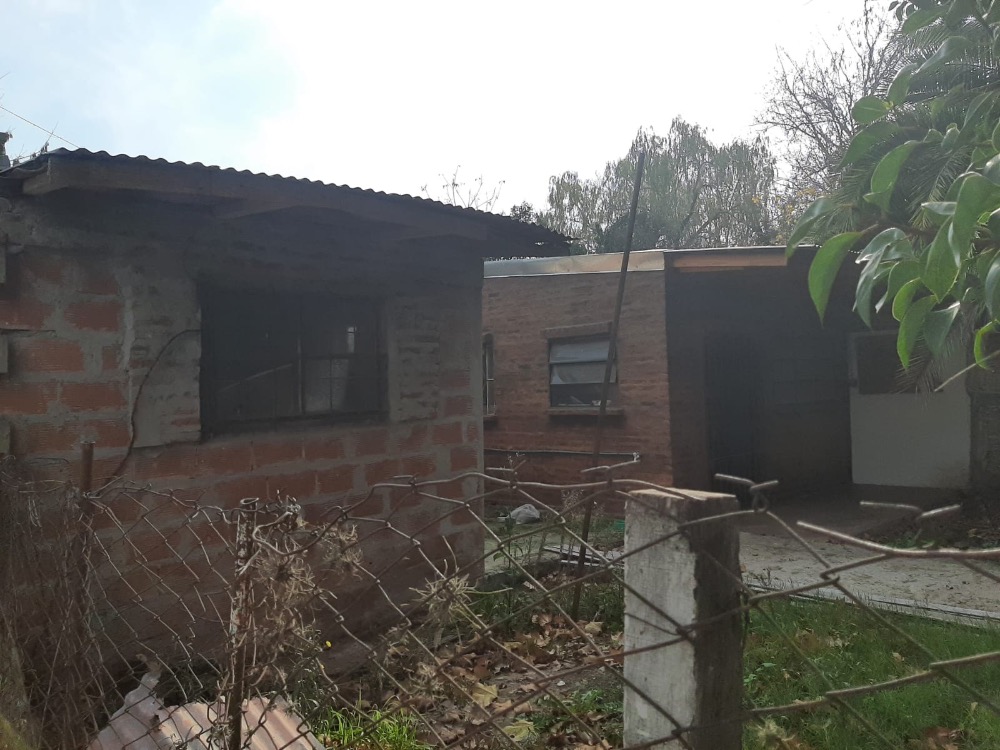 Terreno En Esquina 400 M Con Construccin A Reciclar - Terreno en Venta en San Vicente con 400 m2 de terreno - imagen 9