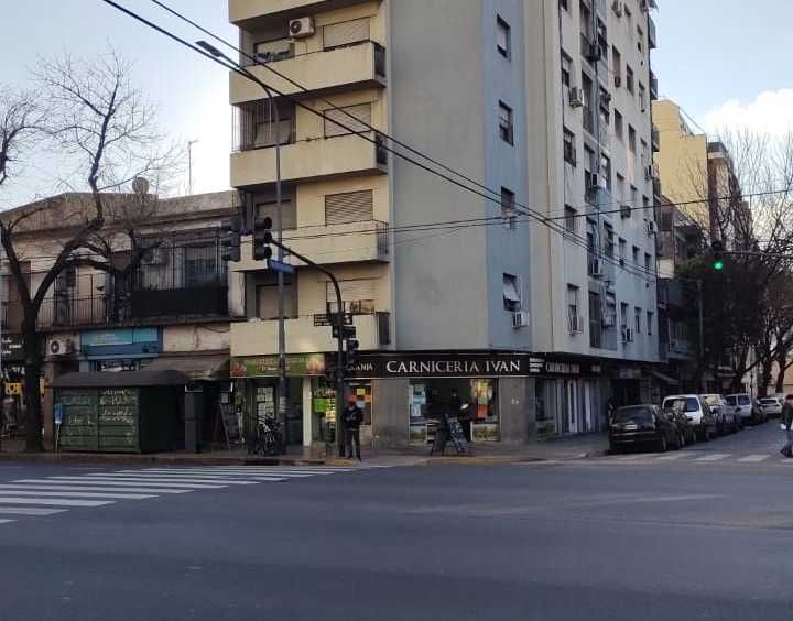 Rivadavia y Bahia Blanca, Floresta