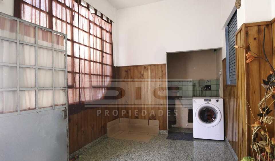 Casa en General San Martin: en Venta · dueño directo · 2 dorm · cochera · 230 m² de lote - Imagen 4