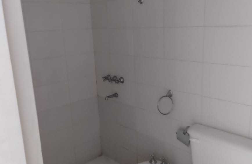 Departamento Un Dormitorio En Crdoba Capital, Barrio General Paz Con Balcn Frente Plaza - Departamento en Venta en Córdoba con 1 dorm., 2 amb. y 45 m2 cubiertos - imagen 11