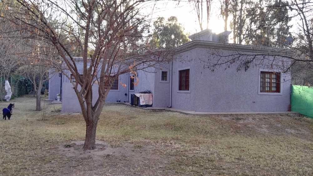 Casa en Venta en Chacras de Coria · dueño directo · 3 dorm · 6 ambientes · 990 m² de lote - Imagen 3