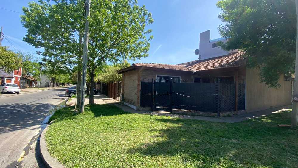 Dueo Vende O Permuta Por Casa En Merlo Pcia. San Luis - Casa en Venta en Campana con 3 dorm., 5 amb., 180 m2 cubiertos y 200 m2 totales - imagen 12
