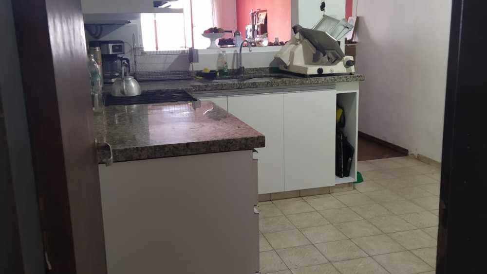 Vendo Casa - Casa en Venta en Córdoba con 3 dorm., 6 amb., 140 m2 cubiertos y 275 m2 totales - imagen 12