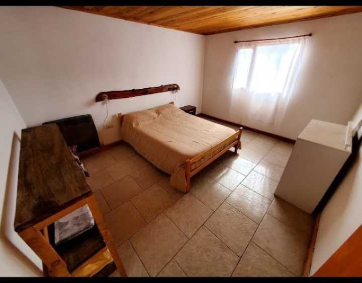 Casa En Epuyen Con Cabaas - Casa en Venta en Lago Puelo con 3 dorm., 6 amb., 280 m2 cubiertos y 5.000 m2 totales - imagen 11